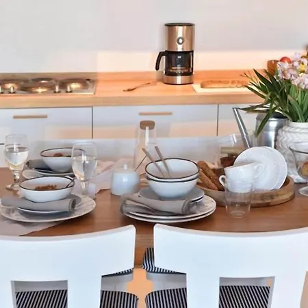 Ambassador Sea Side Apartment *